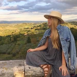 Meet your Posher, Natalie